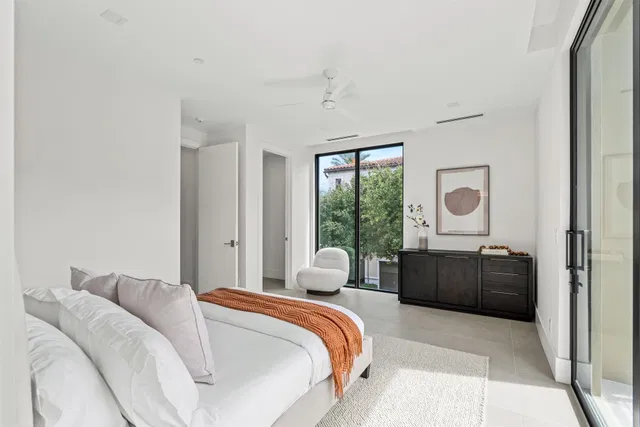 Unit 204 photo 30