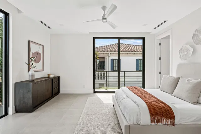 Unit 204 photo 31