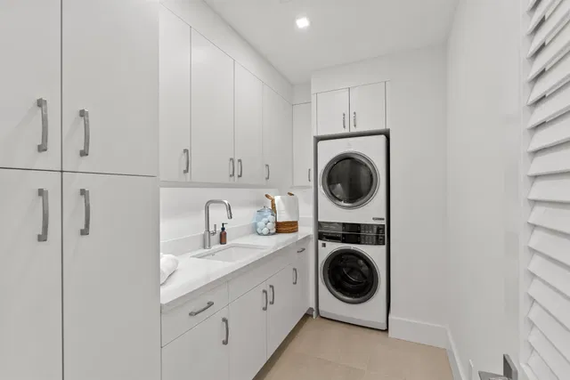 Unit 204 photo 33
