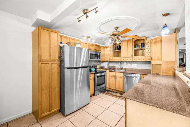Residence photo 7
