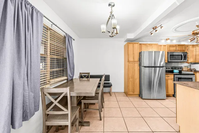 Residence photo 12