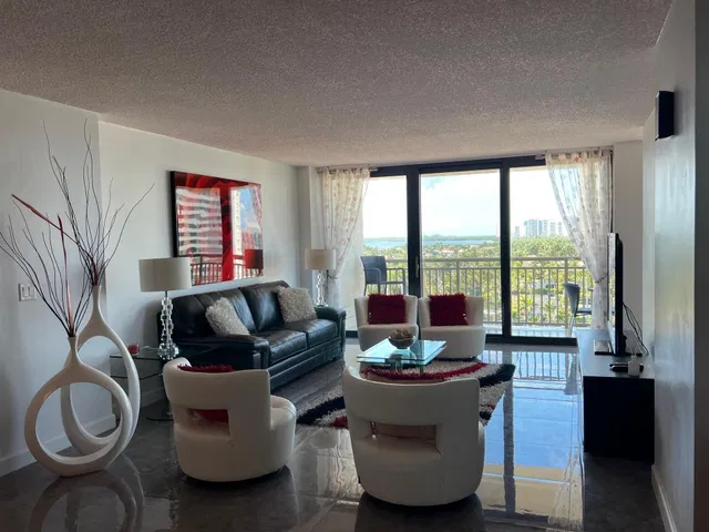 Singer Island Unit 905 photo 28