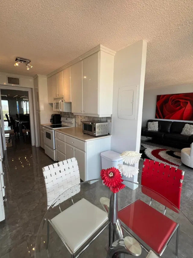 Singer Island Unit 905 photo 32