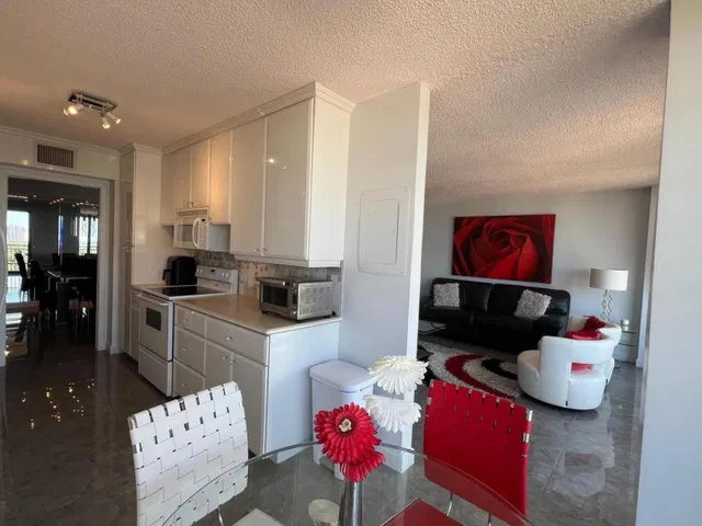 Singer Island Unit 905 photo 33