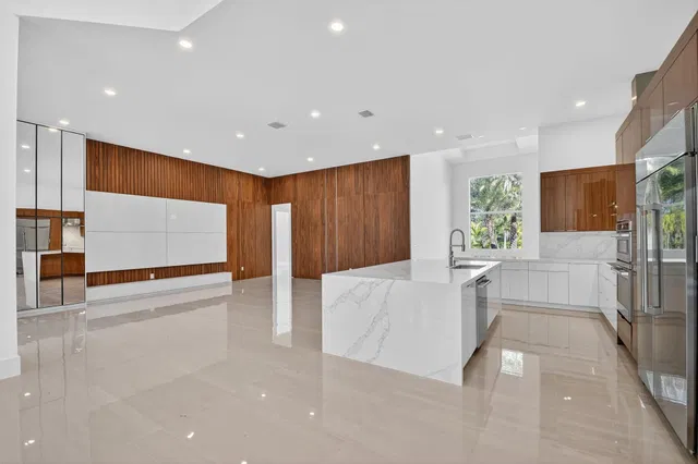 Residence photo 11