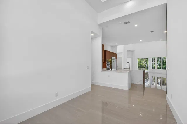 Residence photo 20