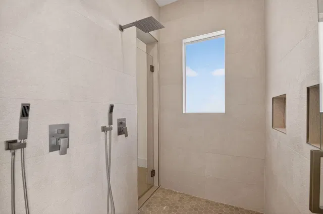 Residence photo 34