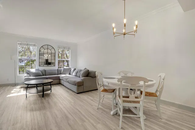 Charleston Court at Abacoa Residence photo 8