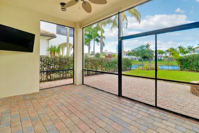 Evergrene Palm Beach Gardens Residence photo 27