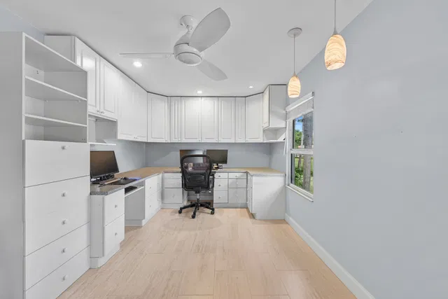  Residence photo 20
