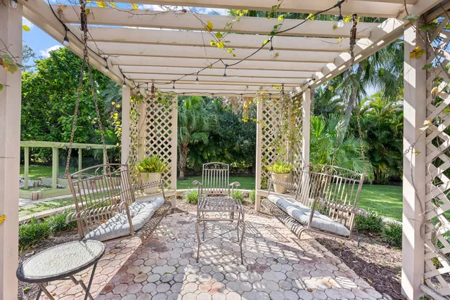  Residence photo 40