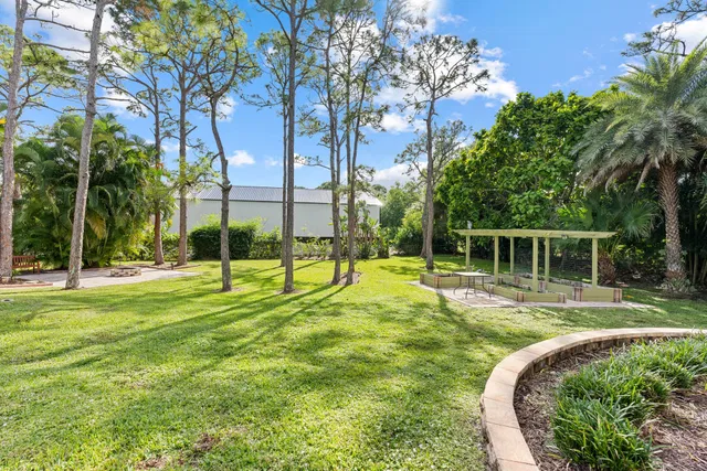  Residence photo 41