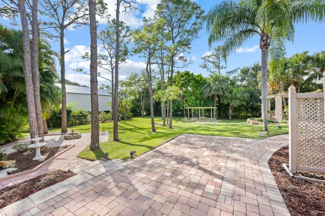  Residence photo 42