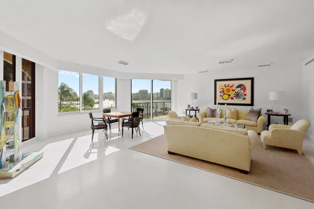 L'Ermitage Palm Beach Unit 302 photo 9