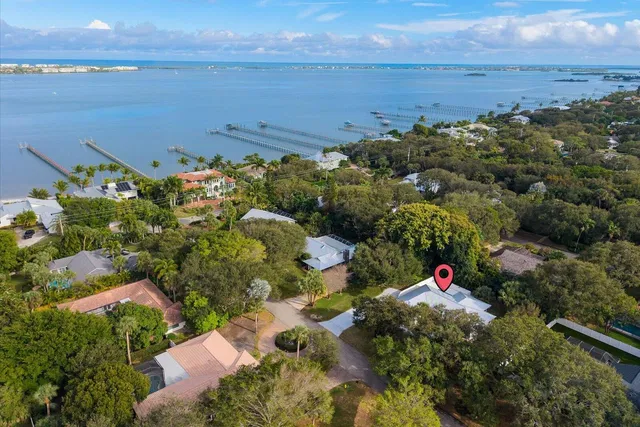 Sewall's Point Residence photo 2