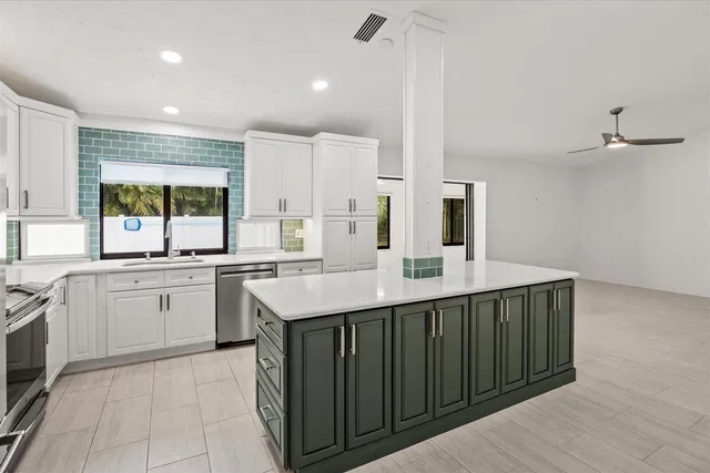 Sewall's Point Residence photo 3