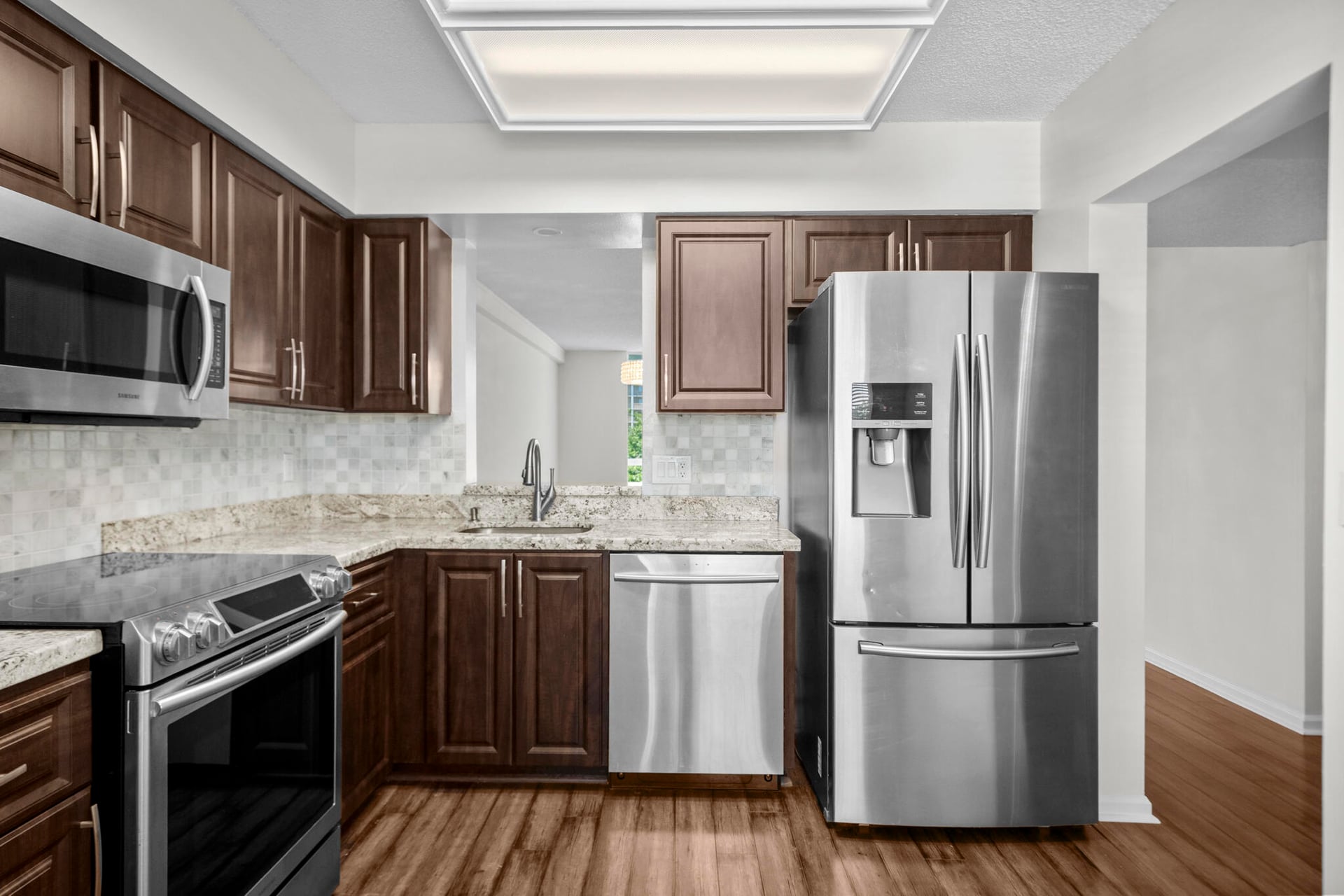 Unit 408 photo 6
