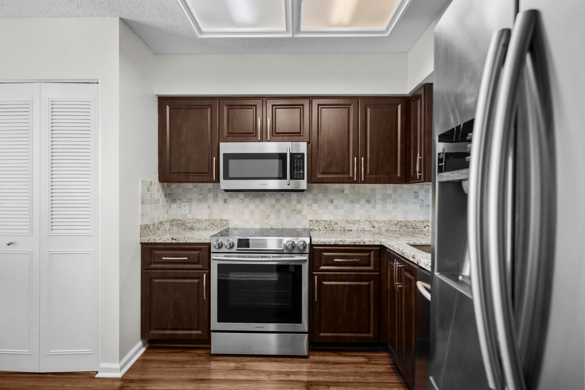 Unit 408 photo 7