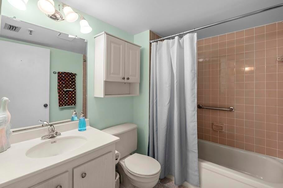 Unit 408 photo 20