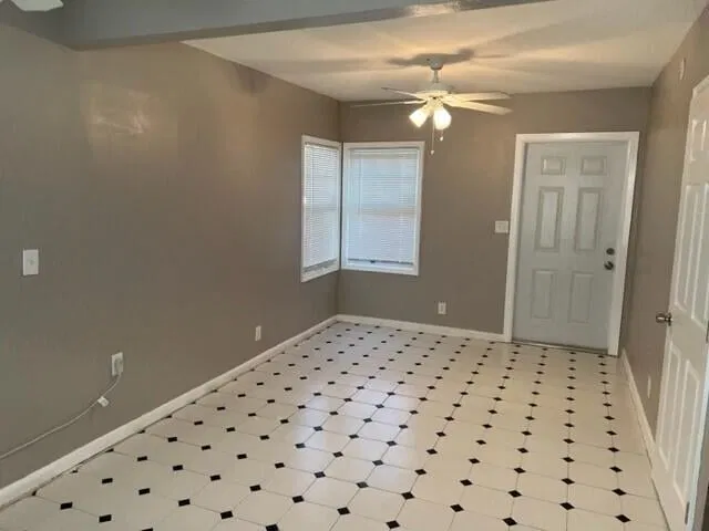 Residence photo 11