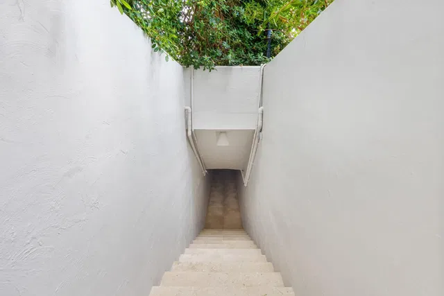  Residence photo 66