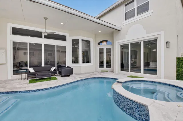Woodfield Country Club Residence photo 3