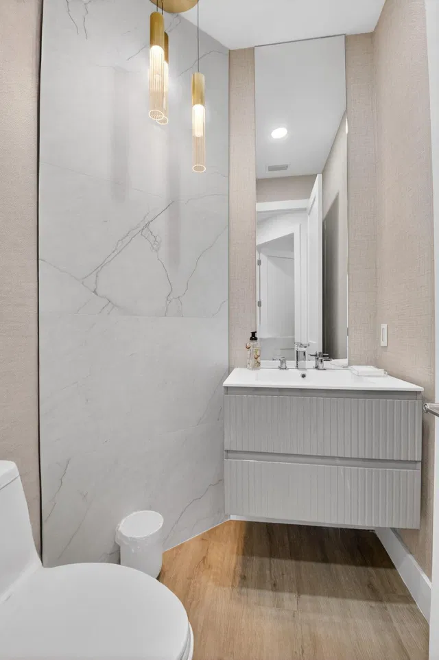 Woodfield Country Club Residence photo 28