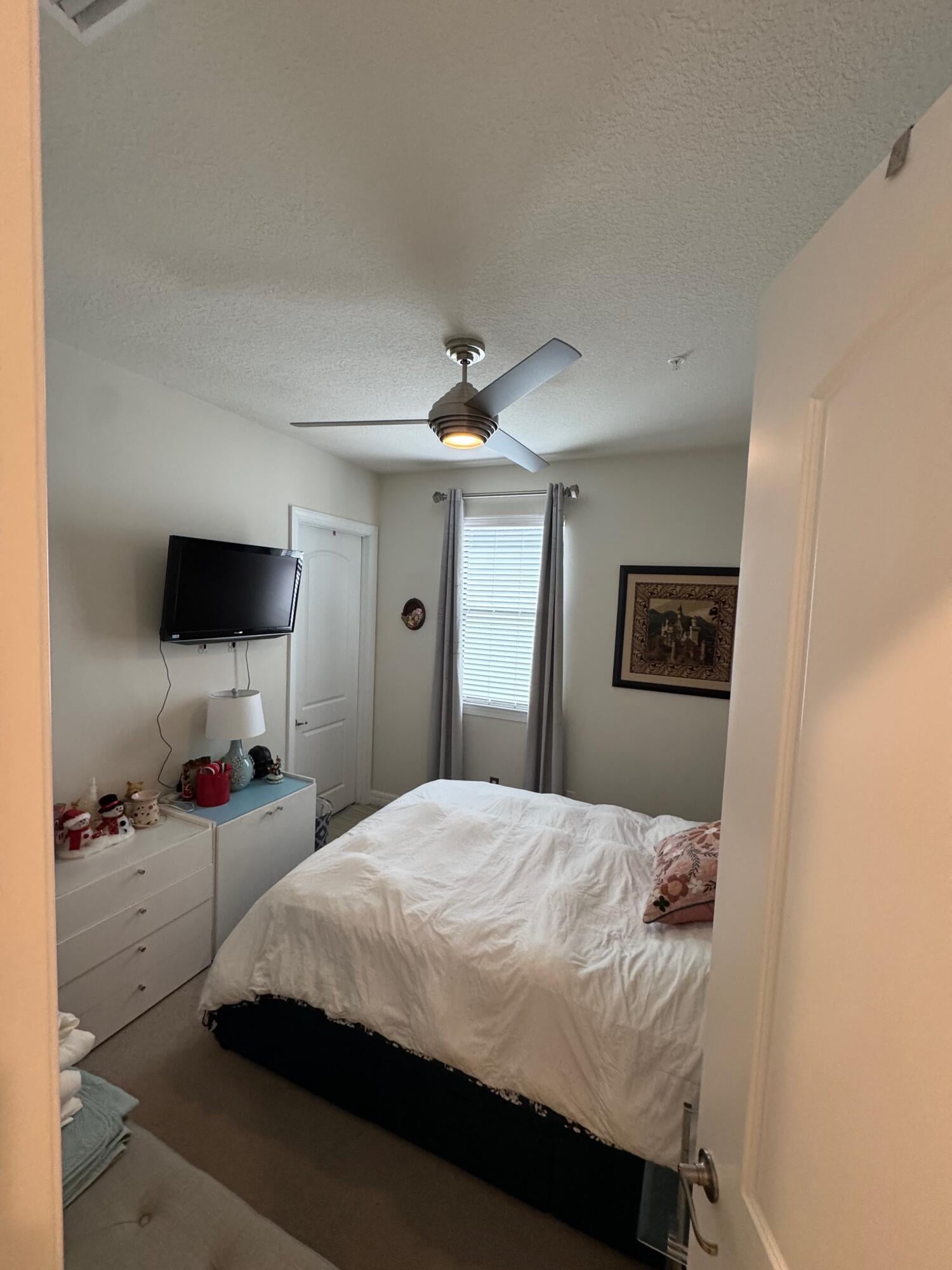 Unit 202 photo 22