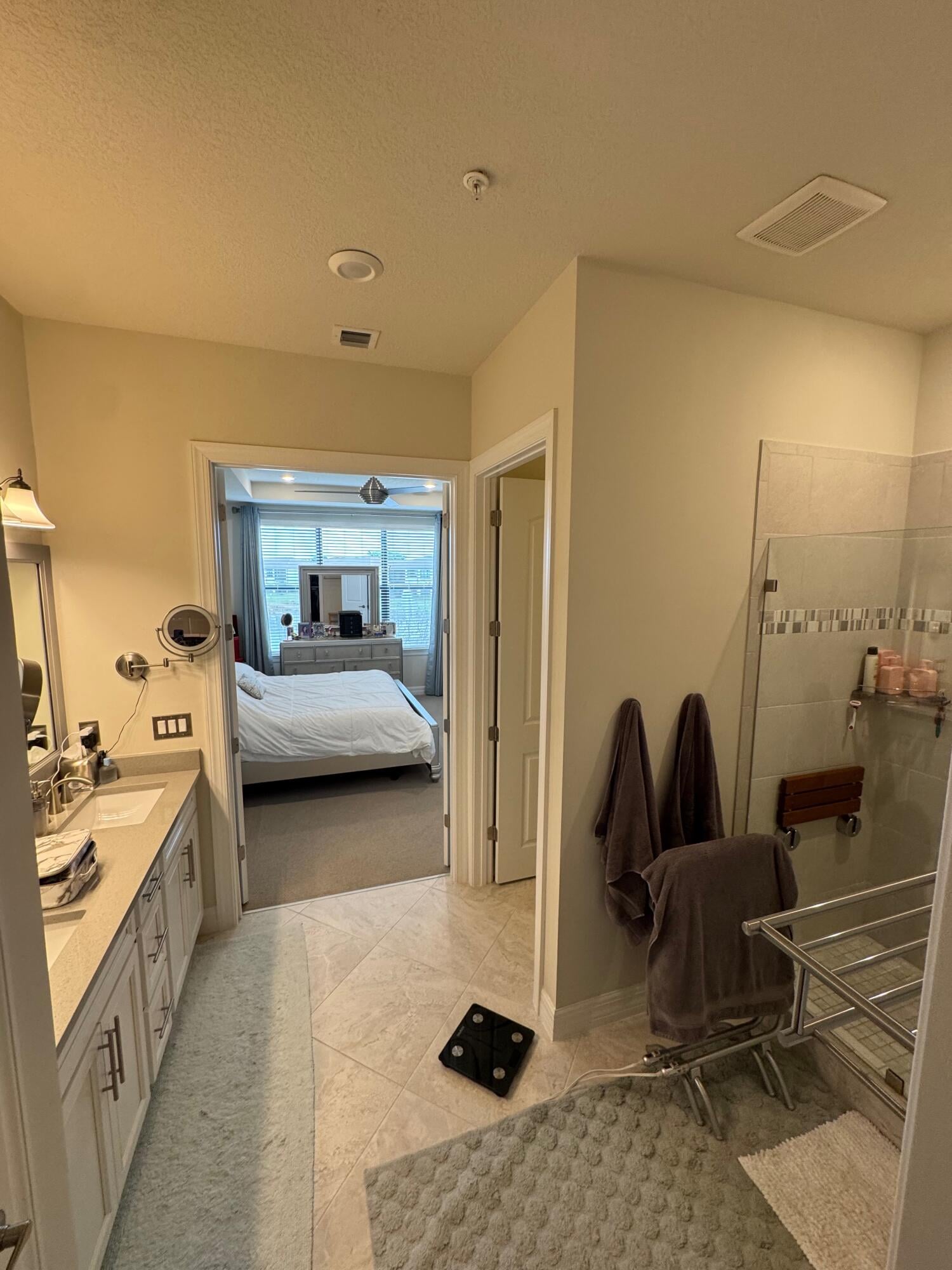 Unit 202 photo 37