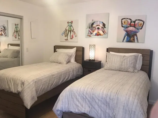 Unit 15 E photo 2