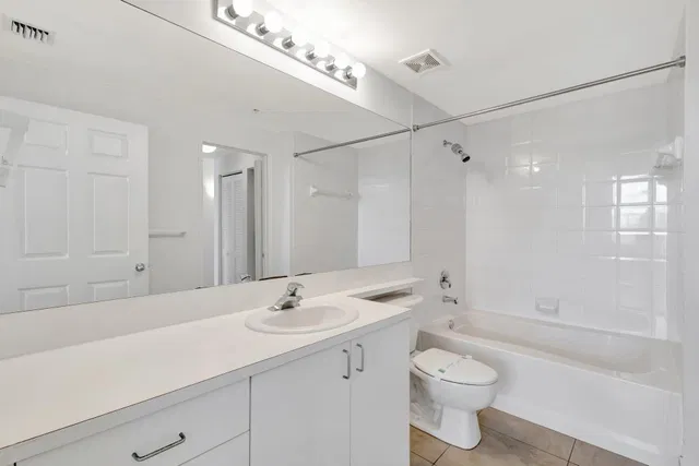 Courtyards in Cityplace Unit 303 photo 15