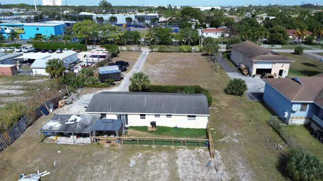 Residence photo 2