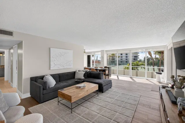 Water Glades Unit 2d photo 9