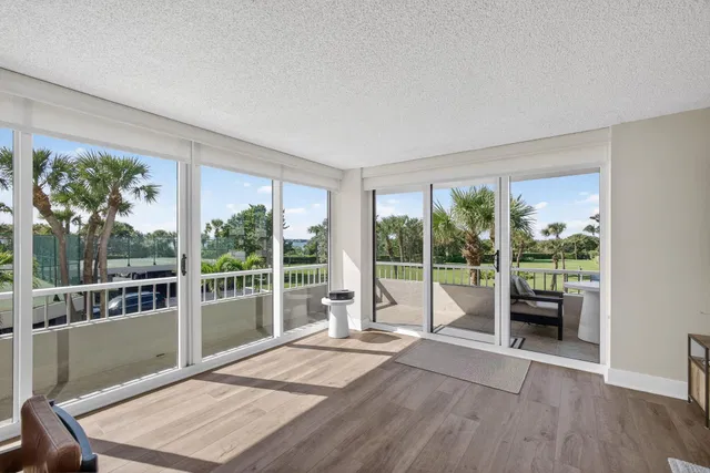 Water Glades Unit 2d photo 11