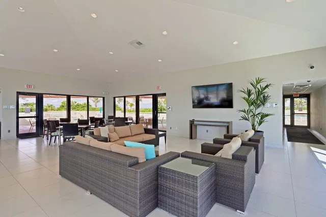 Water Glades Unit 2d photo 41