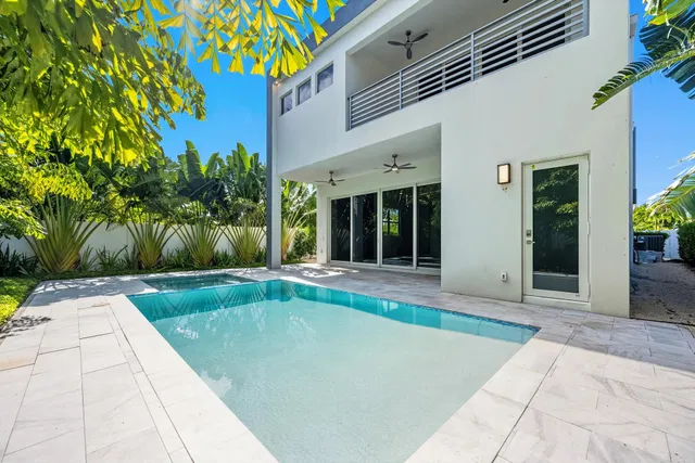 Palm Trail Delray Beach Residence photo 14