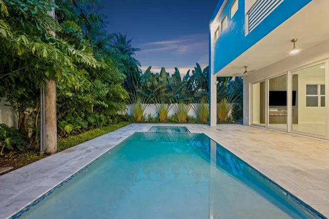 Palm Trail Delray Beach Residence photo 18