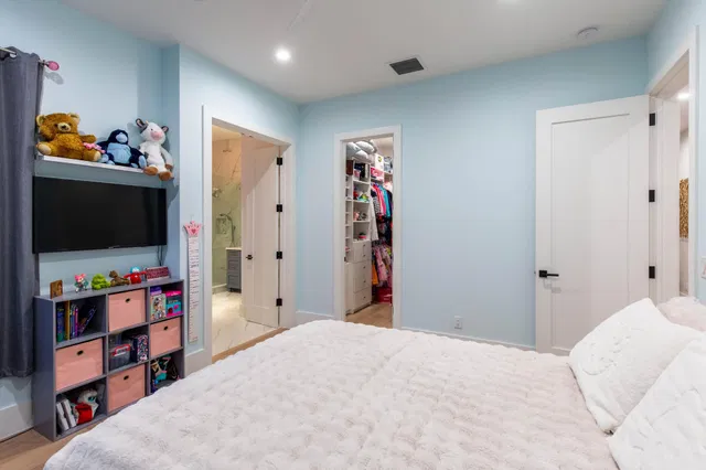 Residence photo 19