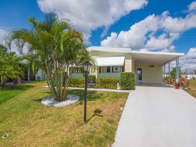 Residence photo 5