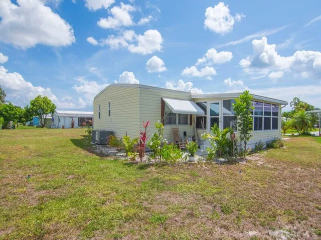 Residence photo 31