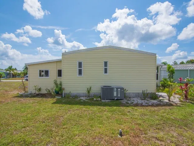 Residence photo 32