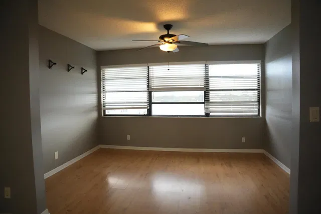  Unit 508 photo 11