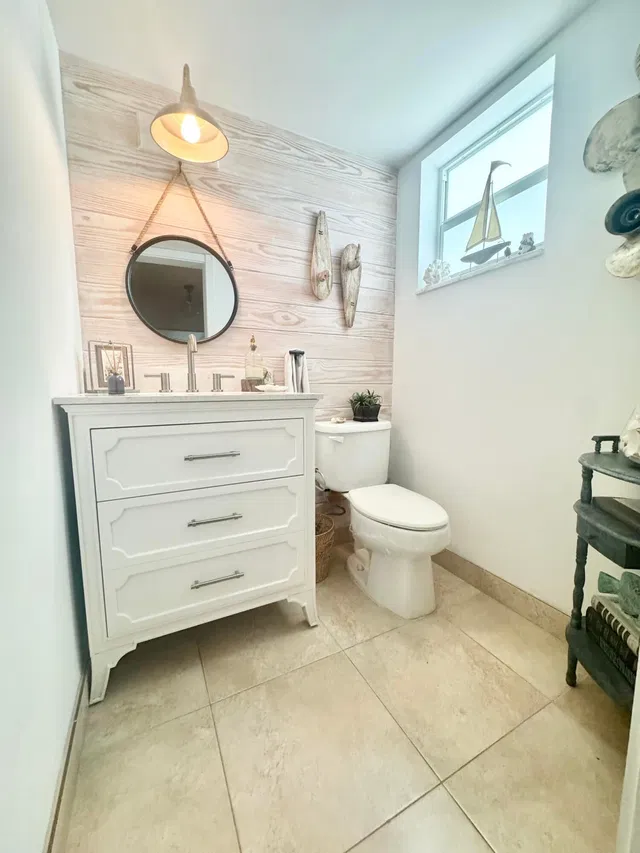 Unit 203 photo 22