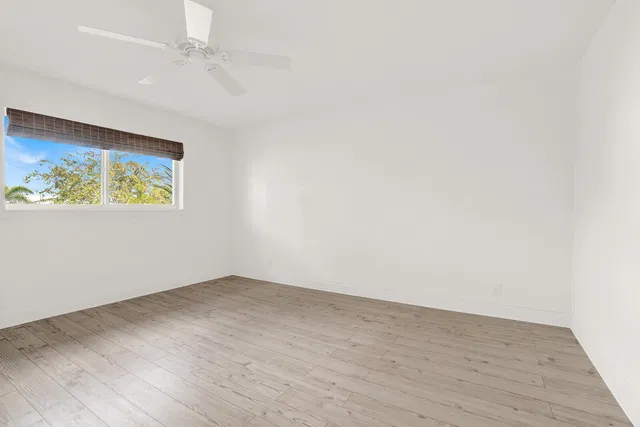 Unit 203 photo 26