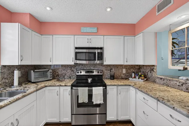  Residence photo 27