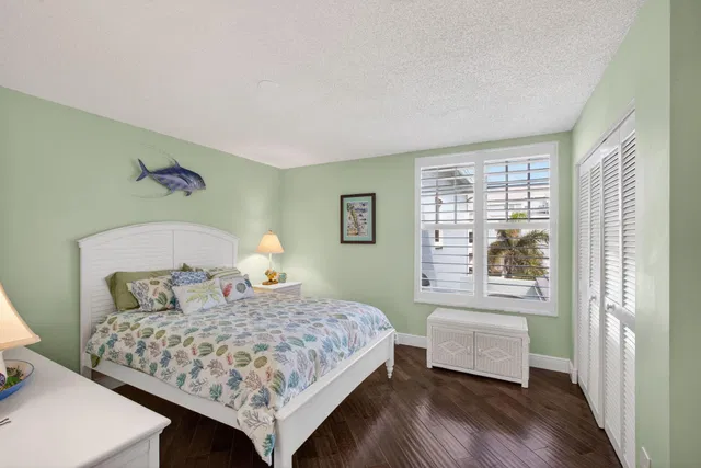  Residence photo 32