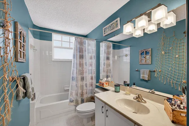  Residence photo 34