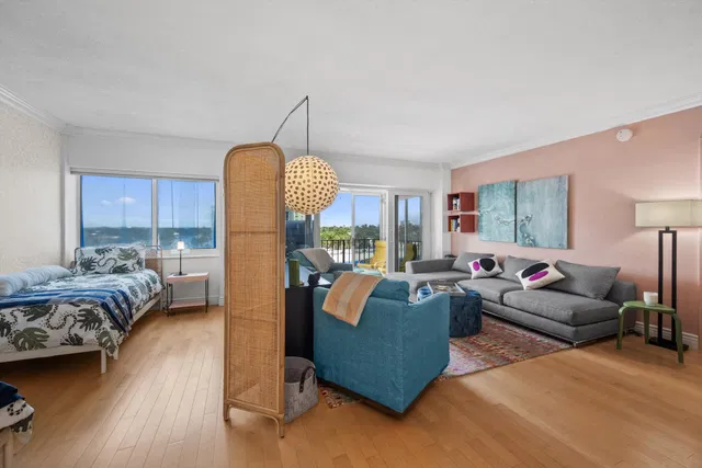 Downtown Delray Beach Unit 7e photo 4