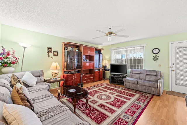 Unit 508 photo 15
