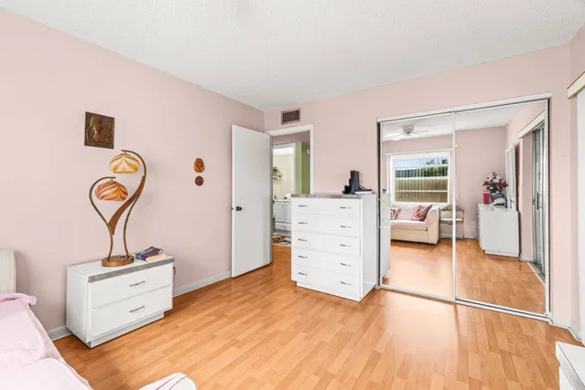 Unit 508 photo 20